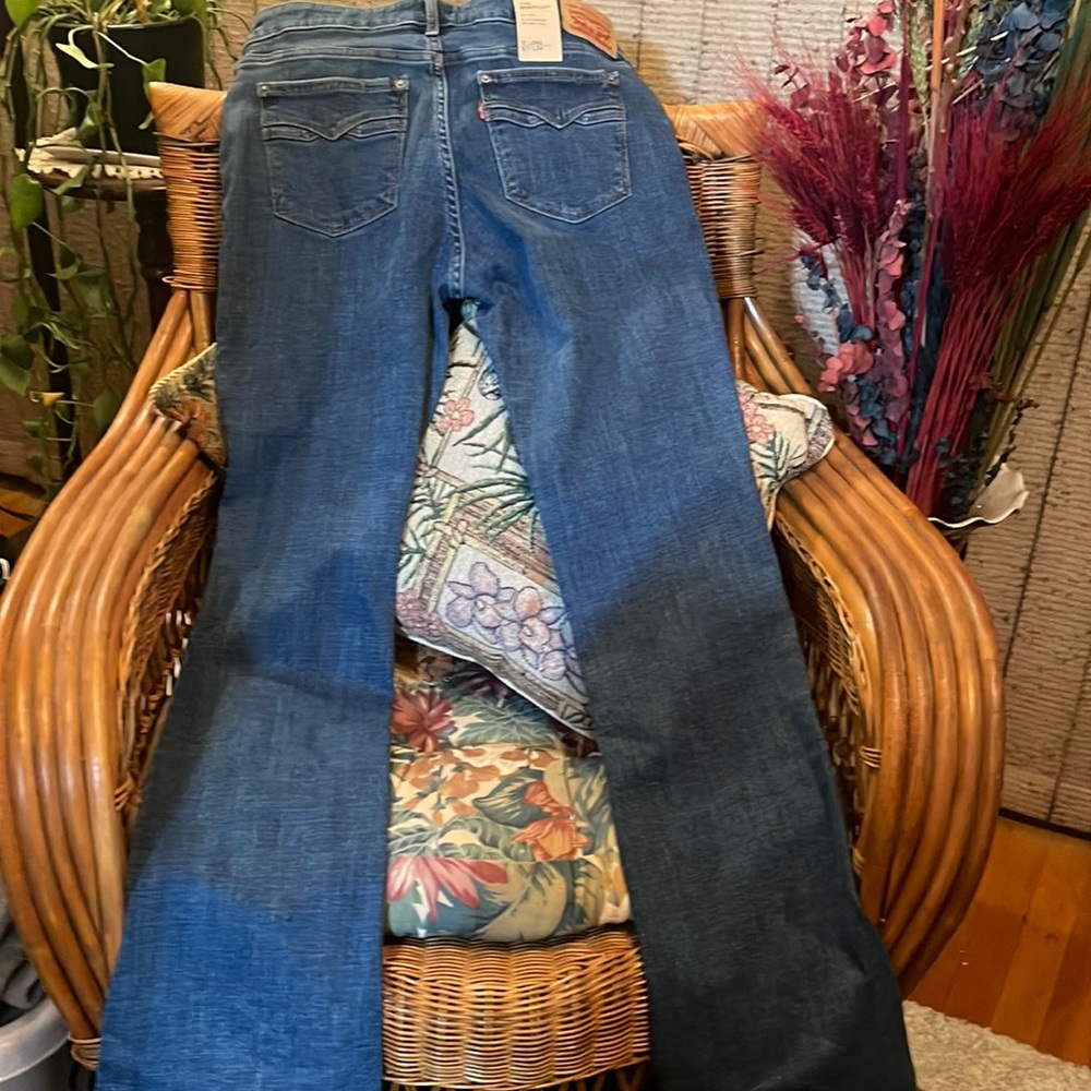 Levi’s jeans 715 Bootcut 12Long W31 L34 Midrise  Color Blue